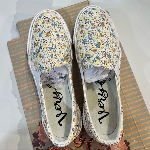 VERY G Roxanne Floral Canvas Slip On Sneaker Shoes Women’s SZ 9 Med BNWB - Picture 2 of 10